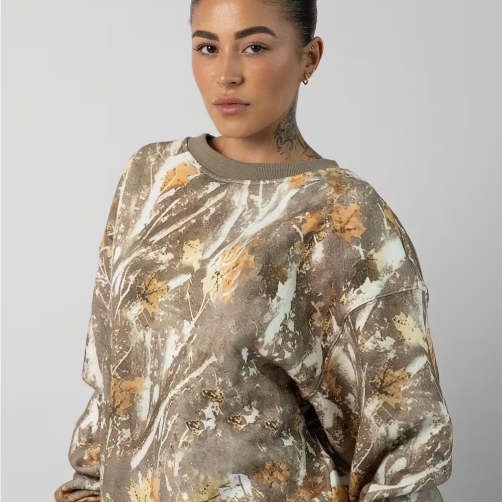 COMFORT Crewneck Sweatshirt Camouflage Adirondack Print Green Beige  XL NWOT